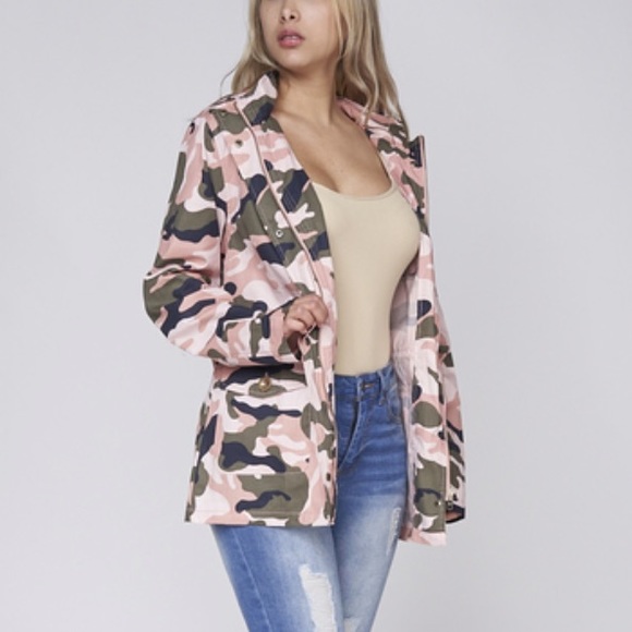 ❤️LAST NEW S Pink Camo Hooded Zip Up Jacket - Picture 4 of 12